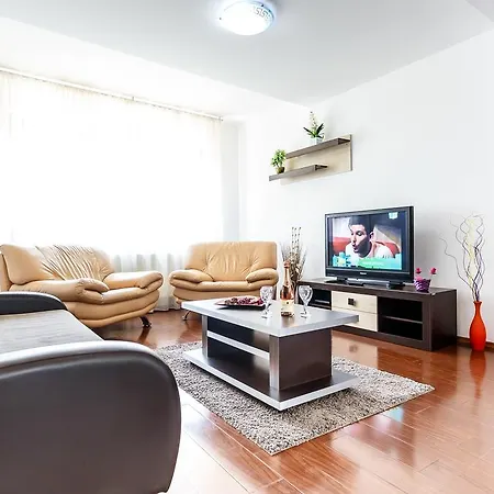 Apartament Alba Iulia Square 5 *
